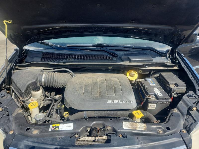 49076956 :رقم المزاد ، 2C4RC1BG8DR797382 vin ، 2013 Chrysler Town & Country مزاد بيع