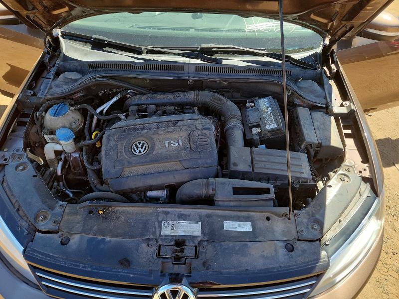 50692046 :رقم المزاد ، 3VWD07AJ8EM384595 vin ، 2014 Volkswagen Jetta مزاد بيع