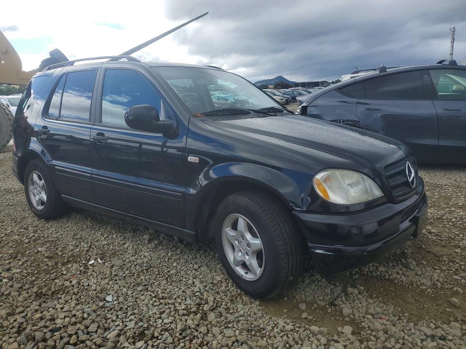 50827546 :رقم المزاد ، 4JGAB54E2YA165891 vin ، 2000 Mercedes-benz Ml مزاد بيع