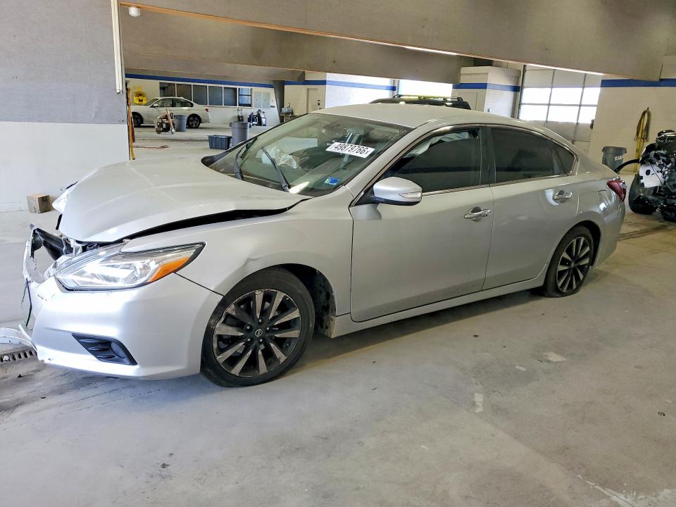 Продажа на аукционе авто 2018 Nissan Altima, vin: 1N4AL3APXJC179033, номер лота: 49879766