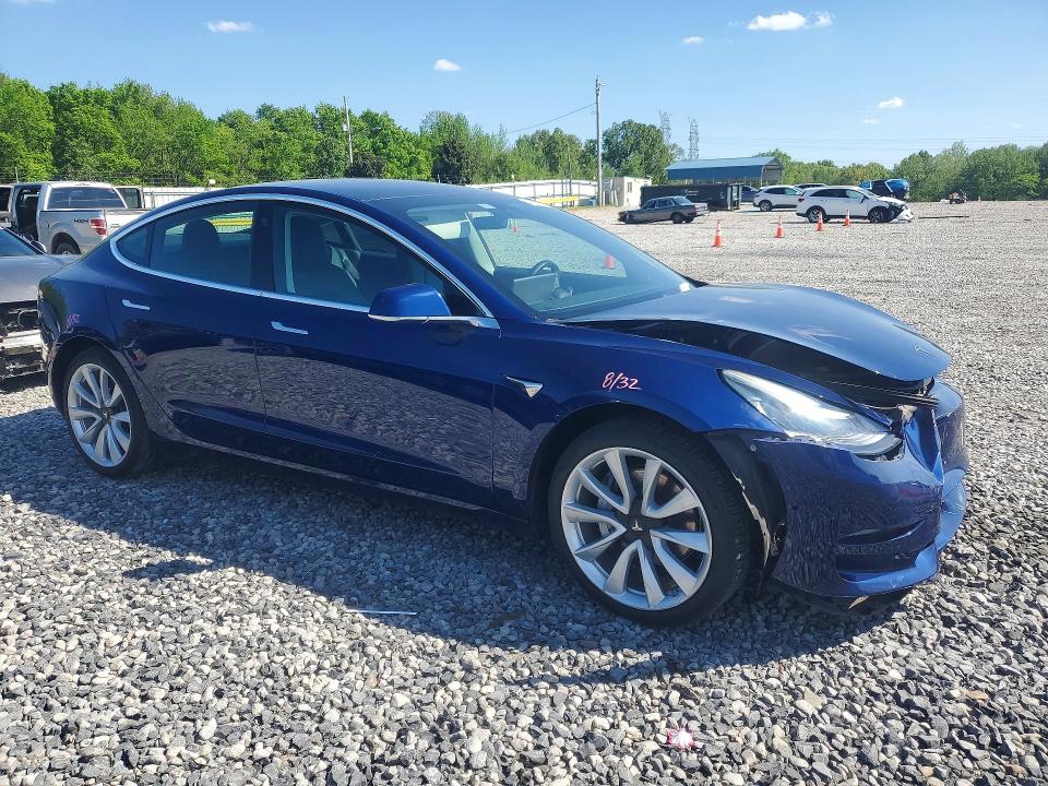 49180196 :رقم المزاد ، 5YJ3E1EA3KF311528 vin ، 2019 Tesla Model 3 مزاد بيع