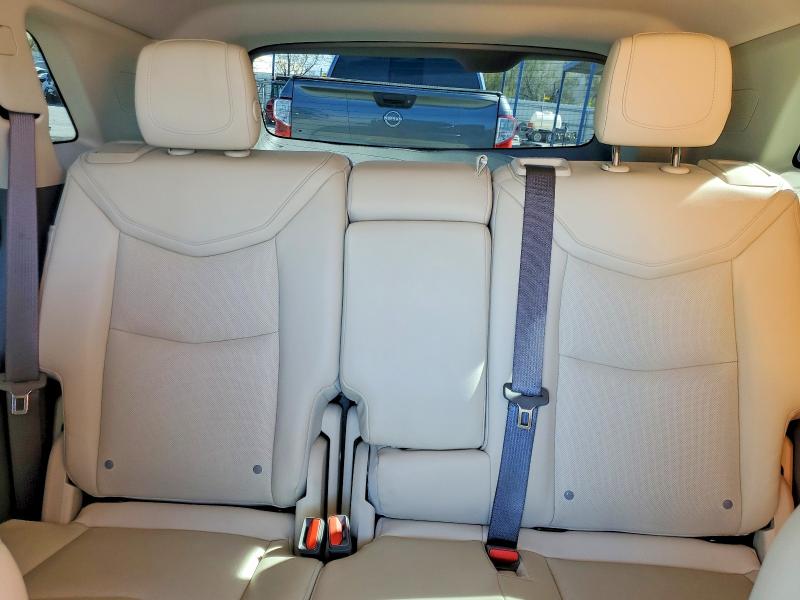 50672686 :رقم المزاد ، 1GYKNBRS2HZ233454 vin ، 2017 Cadillac Xt5 مزاد بيع