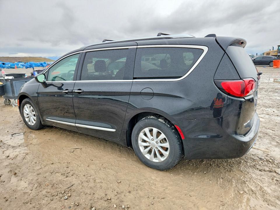 Продаж на аукціоні авто 2018 Chrysler Pacifica, vin: 2C4RC1BG7JR210780, номер лоту: 51676056