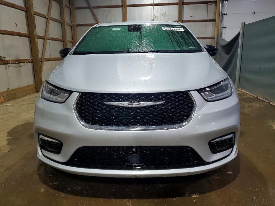 Auction sale of the 2026 Chrysler Pacifica, vin: 2C4RC1BG1TR167671, lot number: 49939226
