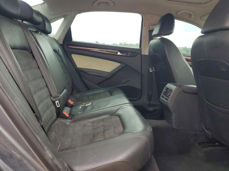 51667686 :رقم المزاد ، 1VWCH7A38DC039251 vin ، 2013 Volkswagen Passat مزاد بيع