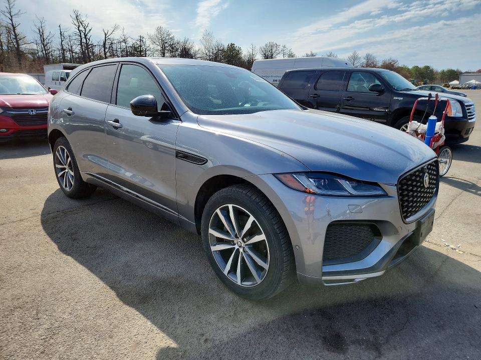 2024 Jaguar F-pace მანქანა იყიდება აუქციონზე, vin: SADCT2EX2RA731658, აუქციონის ნომერი: 50356656