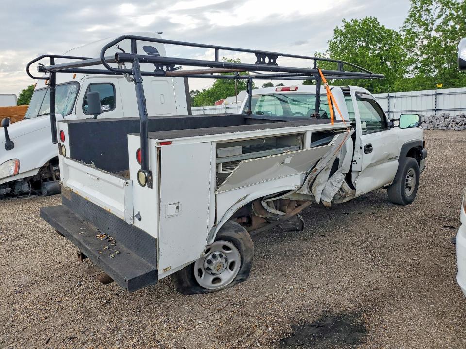 Auction sale of the 2005 Chevrolet Silverado, vin: 1GBHC24U05E188794, lot number: 51784506