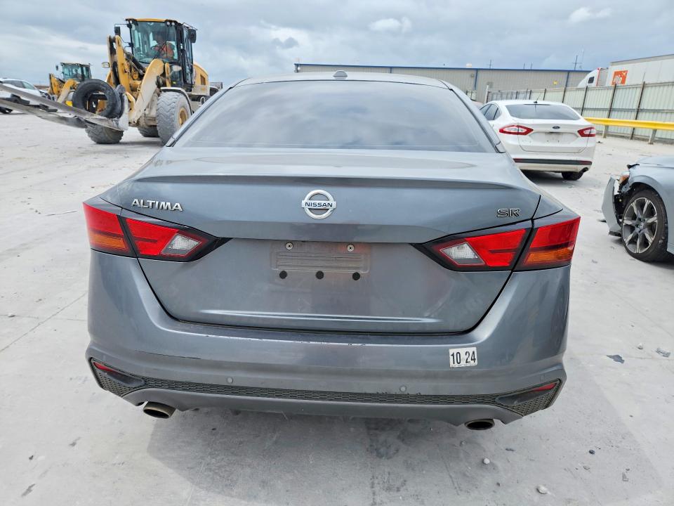 48402646 :رقم المزاد ، 1N4BL4CV4MN340054 vin ، 2021 Nissan Altima مزاد بيع