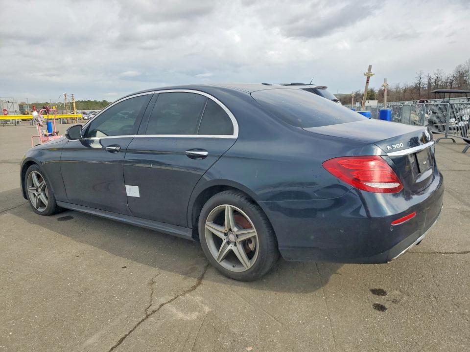 50059596 :رقم المزاد ، WDDZF4KB0HA024788 vin ، 2017 Mercedes-benz E مزاد بيع