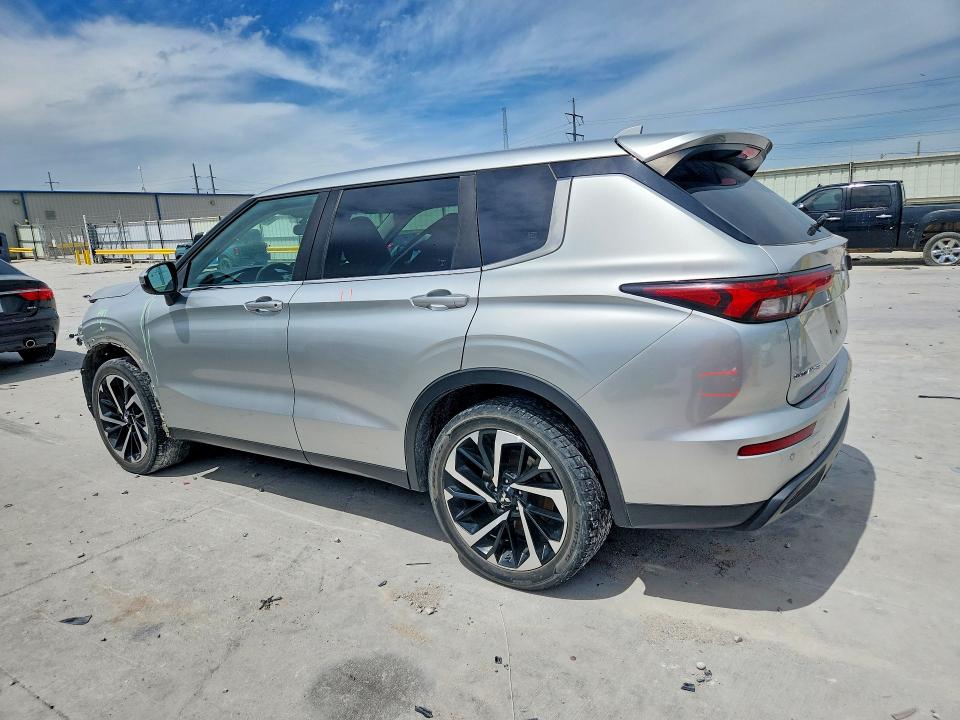 Продаж на аукціоні авто 2022 Mitsubishi Outlander, vin: JA4J4TA88NZ045313, номер лоту: 48784496