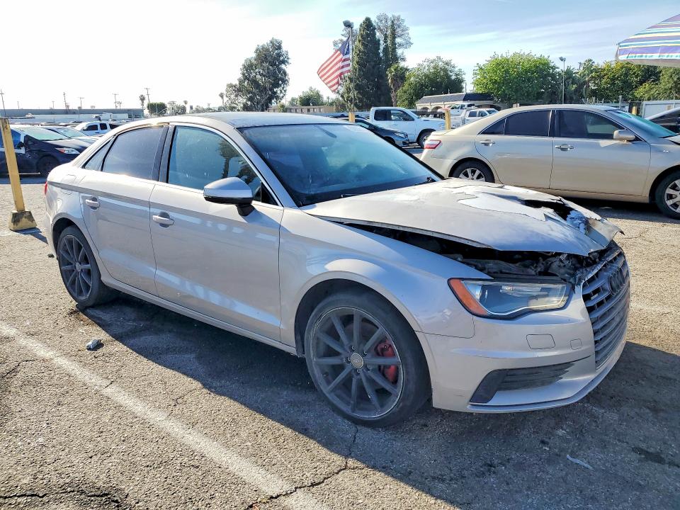 50836176 :رقم المزاد ، WAUEFGFF8F1064571 vin ، 2015 Audi A3 مزاد بيع