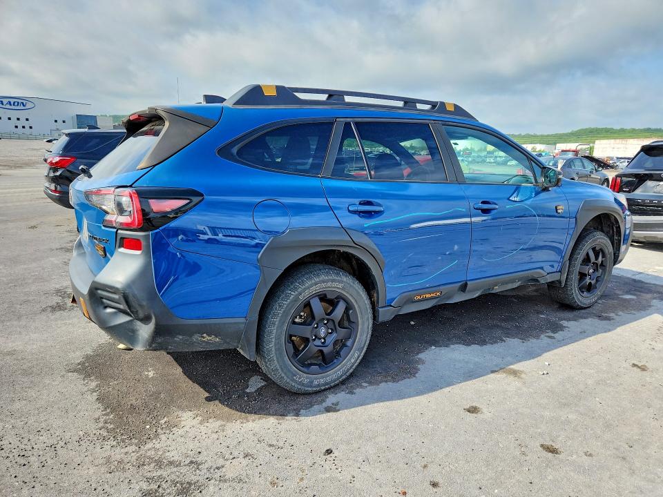 48928756 :رقم المزاد ، 4S4BTGSD8P3150113 vin ، 2023 Subaru Outback مزاد بيع