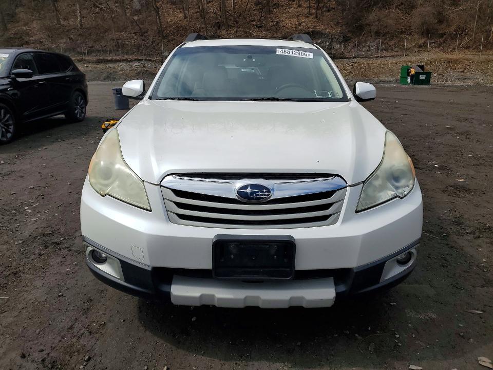 52842536 :رقم المزاد ، 4S4BRBGC4B1395240 vin ، 2011 Subaru Outback مزاد بيع