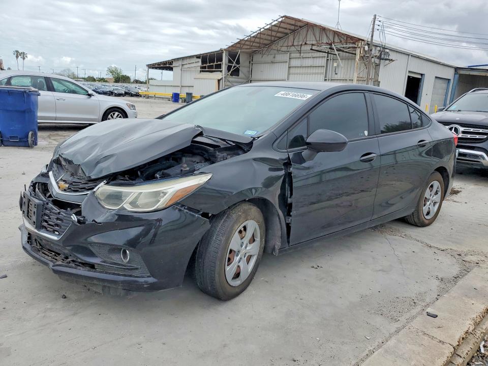 48616696 :رقم المزاد ، 1G1BC5SMXJ7220826 vin ، 2018 Chevrolet Cruze مزاد بيع