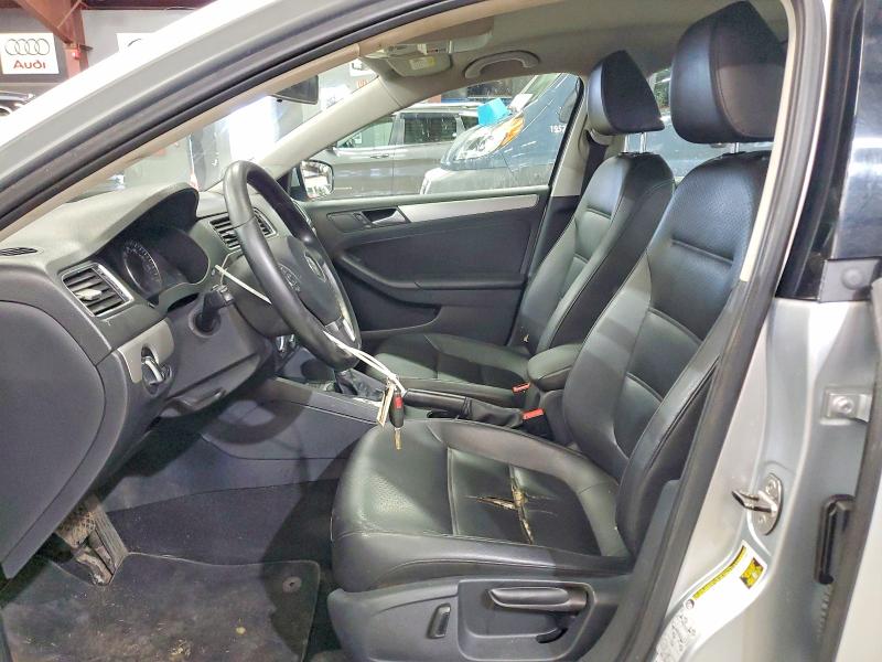 2014 Volkswagen Jetta მანქანა იყიდება აუქციონზე, vin: 3VWD17AJ9EM306632, აუქციონის ნომერი: 49665666