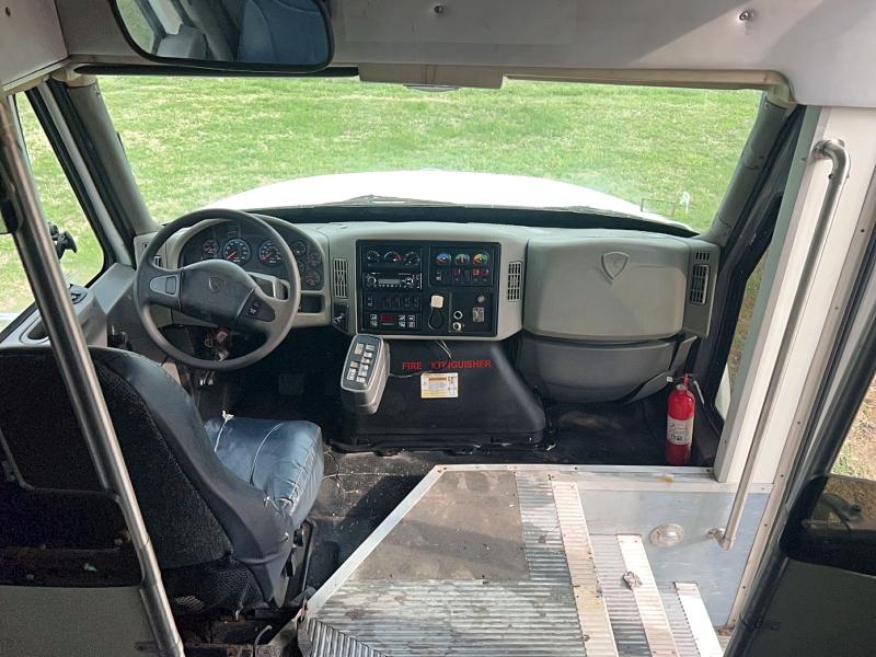 48755316 :رقم المزاد ، 4DRASAAN4CJ599610 vin ، 2012 Ic Corporation 3000 مزاد بيع
