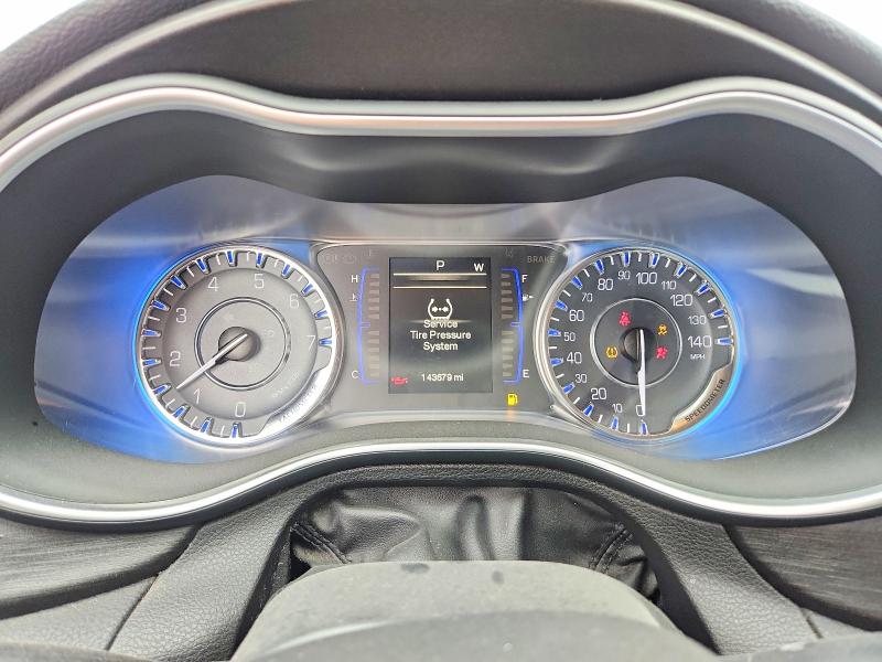 Aukcja sprzedaży 2015 Chrysler 200, vin: 1C3CCCAB0FN695070, numer aukcji: 77225035