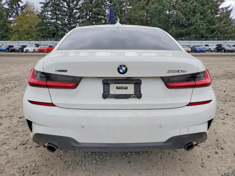 51372396 :رقم المزاد ، 3MW5P9J04M8B82489 vin ، 2021 Bmw 330xe مزاد بيع