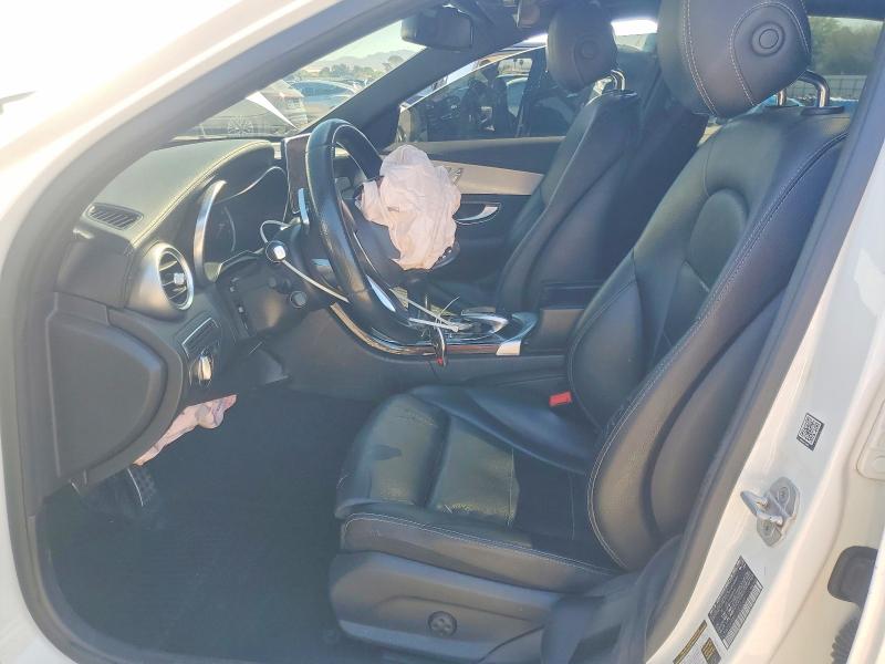 49160176 :رقم المزاد ، 55SWF4KB8FU083166 vin ، 2015 Mercedes-benz C مزاد بيع