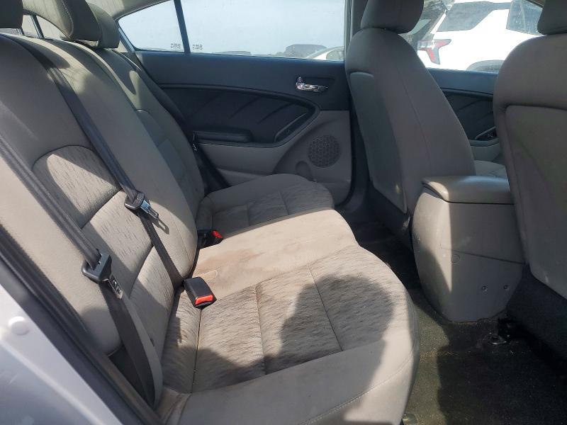 51178476 :رقم المزاد ، KNAFK4A61F5371806 vin ، 2015 Kia Forte مزاد بيع