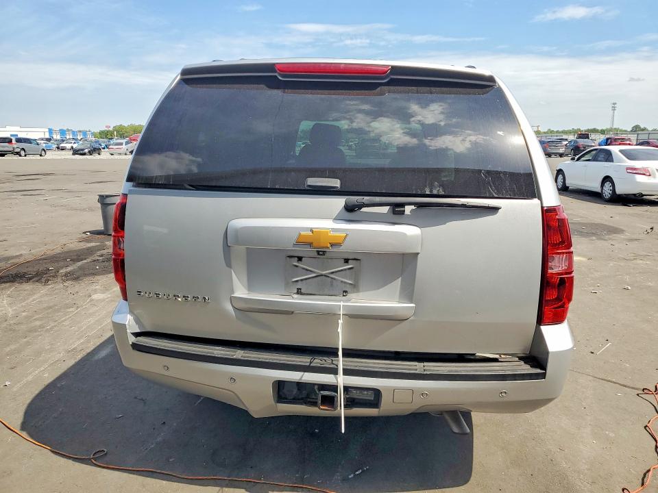 2014 Chevrolet Suburban მანქანა იყიდება აუქციონზე, vin: 1GNSCJE01ER237931, აუქციონის ნომერი: 50590636