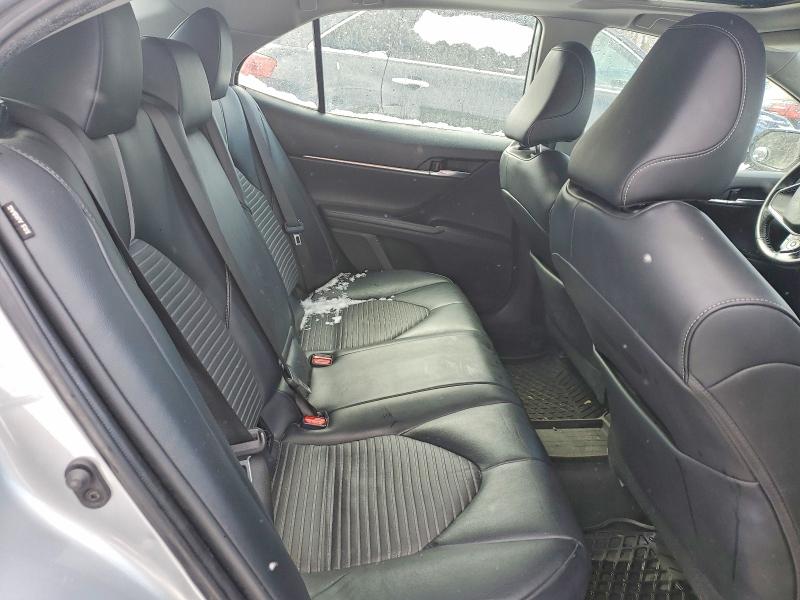 48465386 :رقم المزاد ، 4T1B21HK7MU015281 vin ، 2021 Toyota Camry مزاد بيع