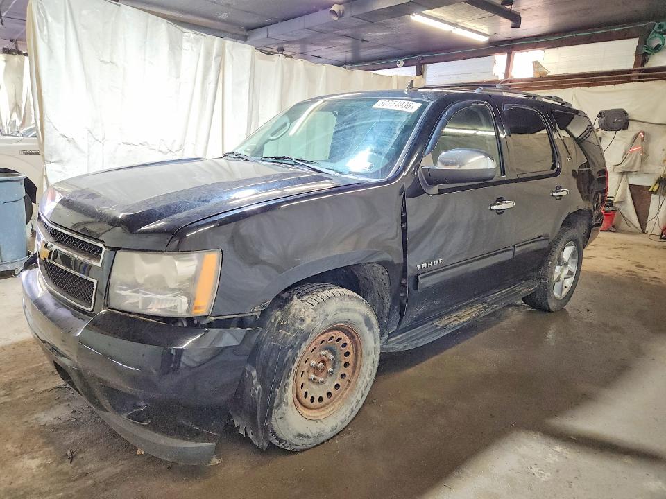 50754036 :رقم المزاد ، 1GNSKBE01BR102842 vin ، 2011 Chevrolet Tahoe مزاد بيع
