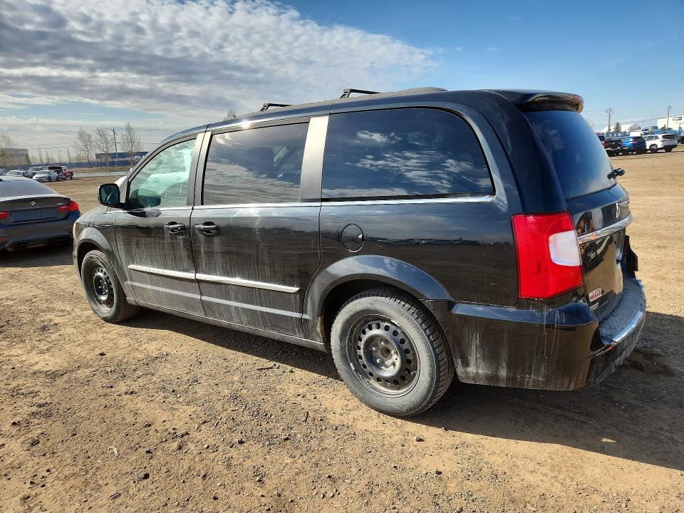 50622186 :رقم المزاد ، 2C4RC1BG2FR707839 vin ، 2015 Chrysler Town & Country مزاد بيع