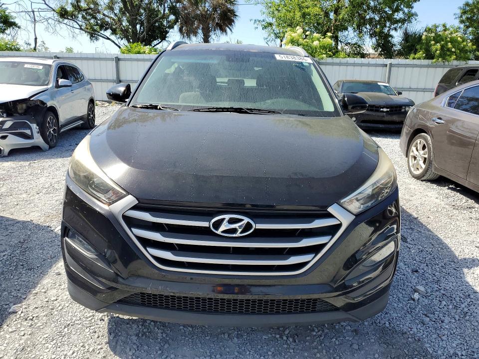 51838386 :رقم المزاد ، KM8J33A44HU466996 vin ، 2017 Hyundai Tucson مزاد بيع