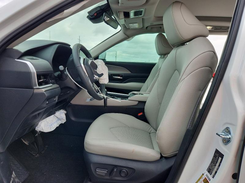 2026 Toyota Grand Highlander Hybrid მანქანა იყიდება აუქციონზე, vin: 5TDACAB52TS075388, აუქციონის ნომერი: 48765656