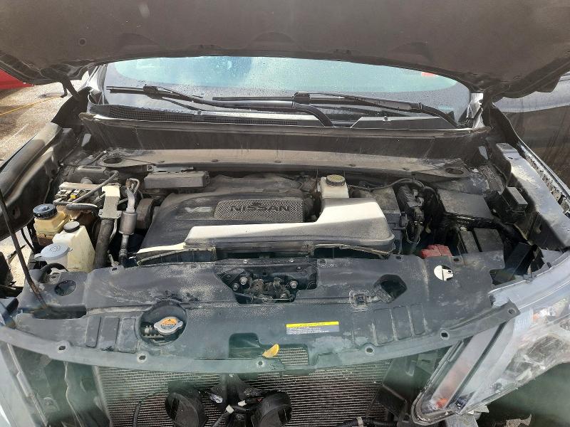 51779976 :رقم المزاد ، 5N1DR2MM5JC649157 vin ، 2018 Nissan Pathfinder مزاد بيع