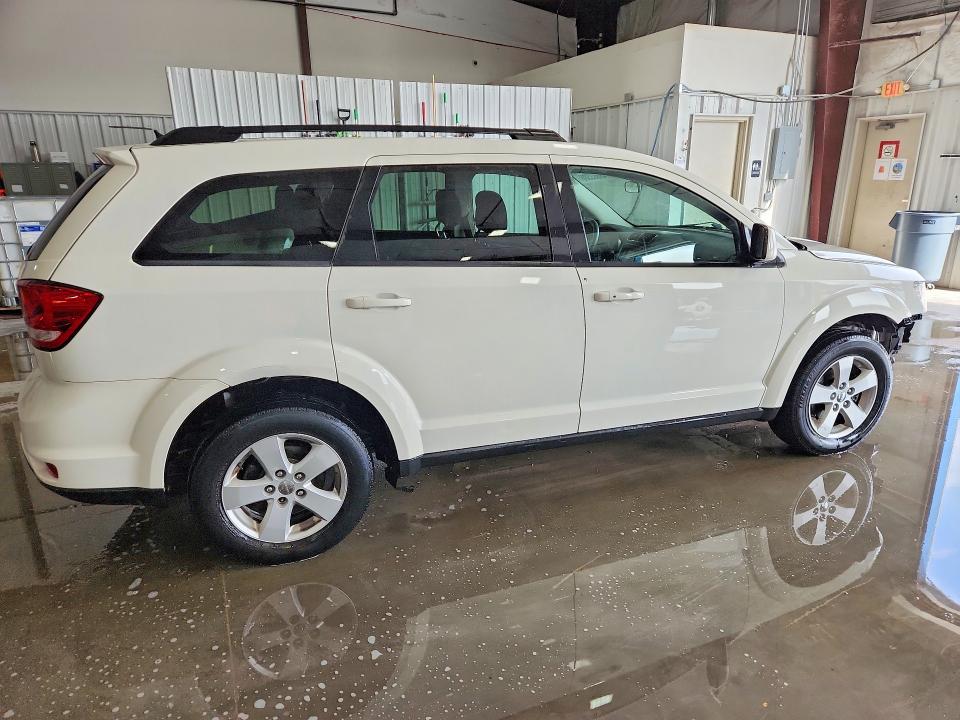 48662386 :رقم المزاد ، 3D4PG1FG5BT561775 vin ، 2011 Dodge Journey مزاد بيع
