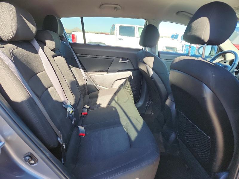 51374186 :رقم المزاد ، KNDPBCA21B7168119 vin ، 2011 Kia Sportage مزاد بيع