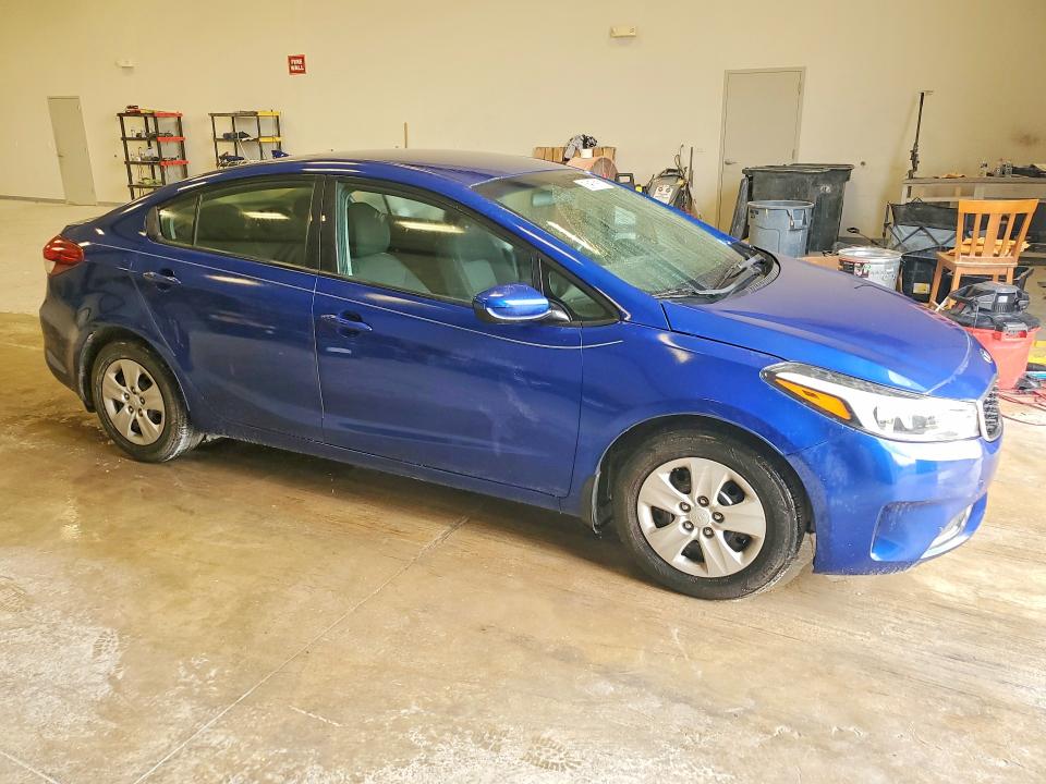 50258356 :رقم المزاد ، 3KPFK4A71HE012412 vin ، 2017 Kia Forte مزاد بيع