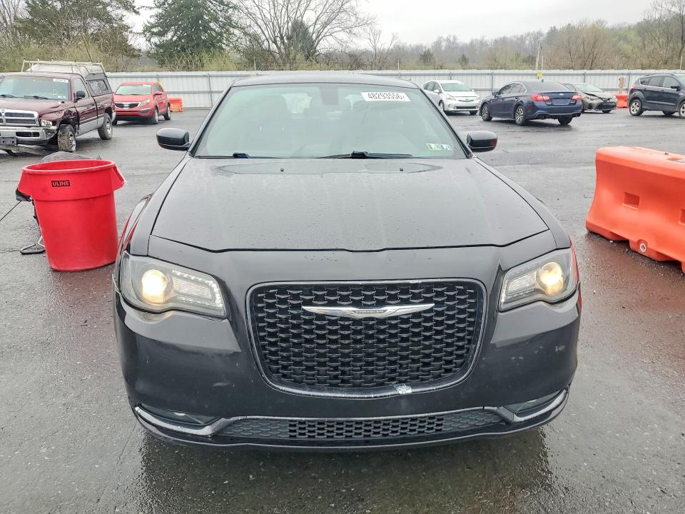 48293556 :رقم المزاد ، 2C3CCAGG7KH651495 vin ، 2019 Chrysler 300 مزاد بيع