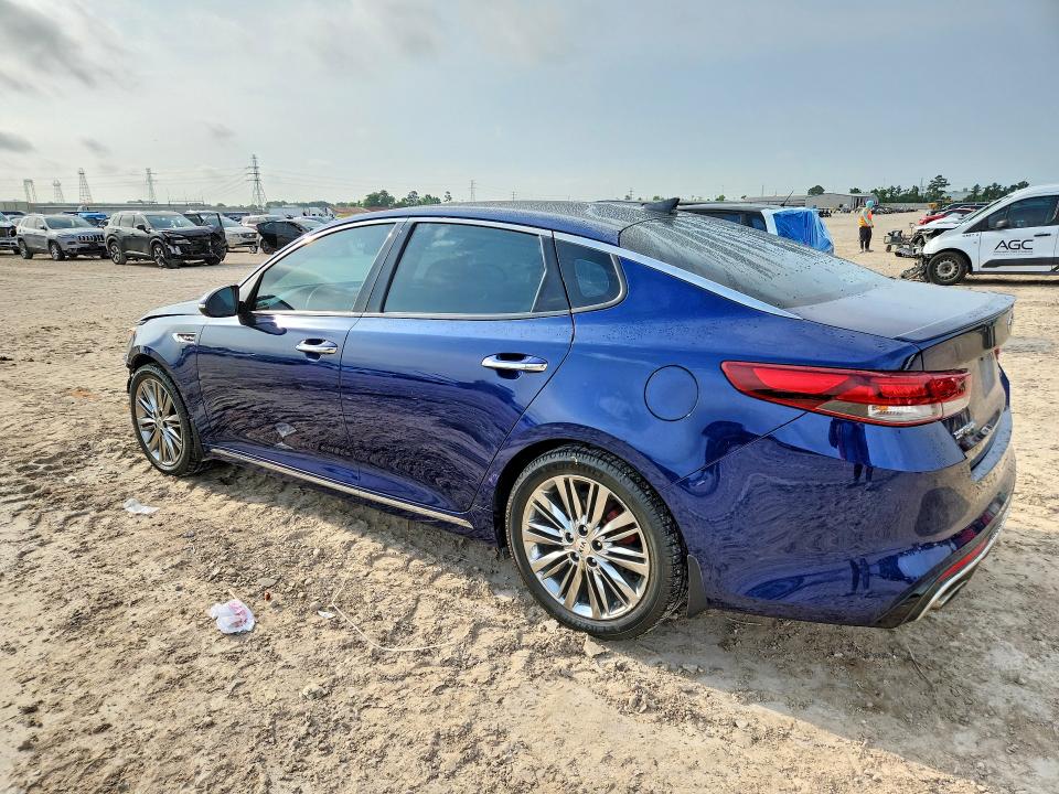 Auction sale of the 2017 Kia Optima, vin: 5XXGV4L22HG142249, lot number: 51963736