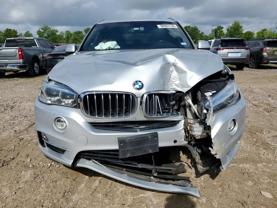50983136 :رقم المزاد ، 5UXKR2C39H0U23170 vin ، 2017 Bmw X5 مزاد بيع