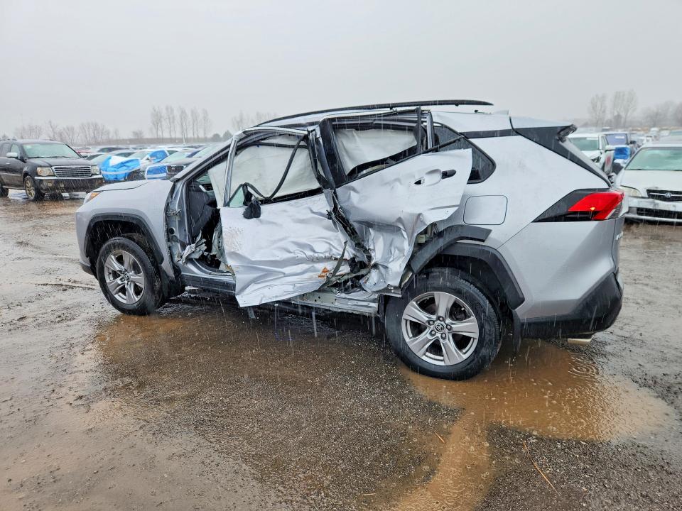 Aukcja sprzedaży 2022 Toyota Rav4, vin: 2T3R1RFV0NC320497, numer aukcji: 41624986
