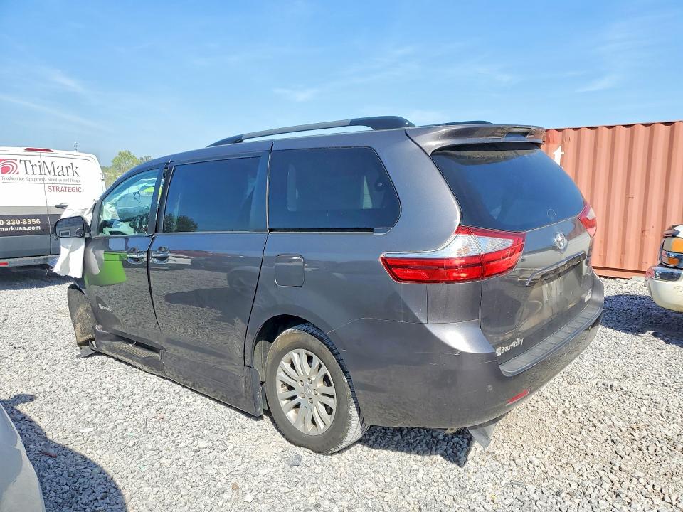 2017 Toyota Sienna მანქანა იყიდება აუქციონზე, vin: 5TDYZ3DC2HS881386, აუქციონის ნომერი: 49530286