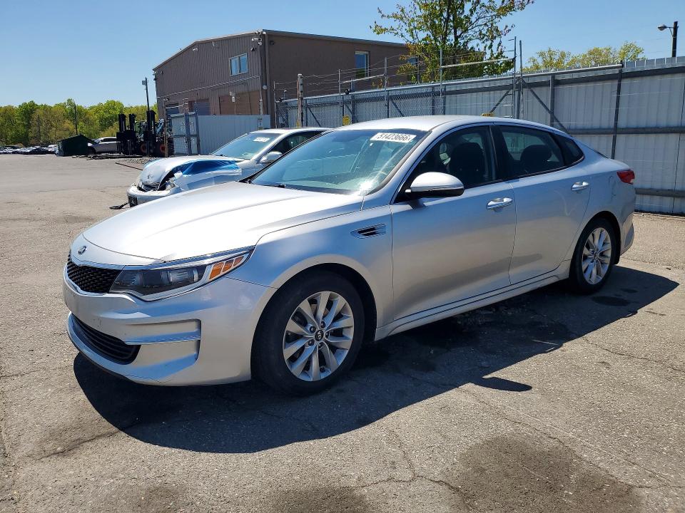 2018 Kia Optima მანქანა იყიდება აუქციონზე, vin: 5XXGT4L33JG268592, აუქციონის ნომერი: 51423666