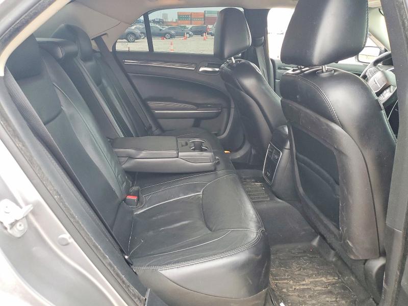49747266 :رقم المزاد ، 2C3CCARG4FH899416 vin ، 2015 Chrysler 300 مزاد بيع