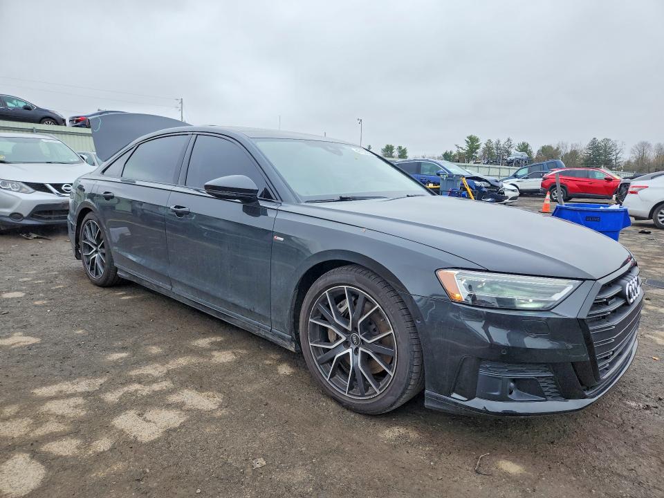 47152706 :رقم المزاد ، WAU8DAF81MN031385 vin ، 2021 Audi A8 مزاد بيع