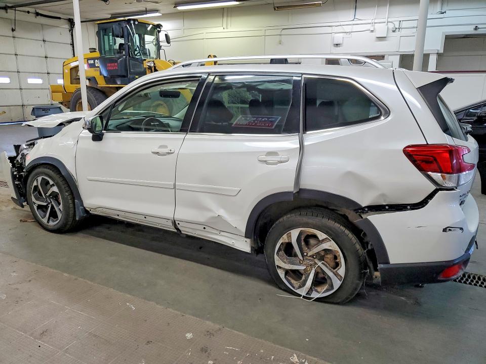 2022 Subaru Forester მანქანა იყიდება აუქციონზე, vin: JF2SKARC6NH435864, აუქციონის ნომერი: 51041626