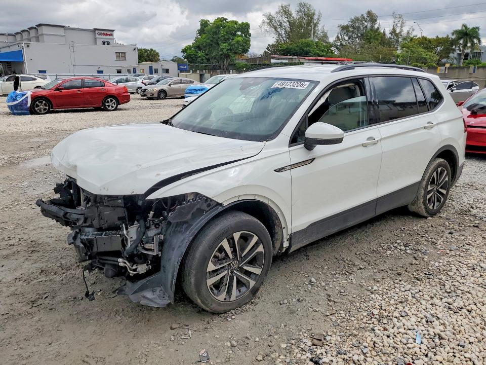 2024 Volkswagen Tiguan მანქანა იყიდება აუქციონზე, vin: 3VVRB7AX7RM141648, აუქციონის ნომერი: 49123206