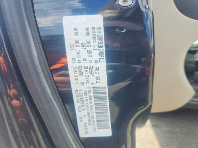 49076956 :رقم المزاد ، 2C4RC1BG8DR797382 vin ، 2013 Chrysler Town & Country مزاد بيع