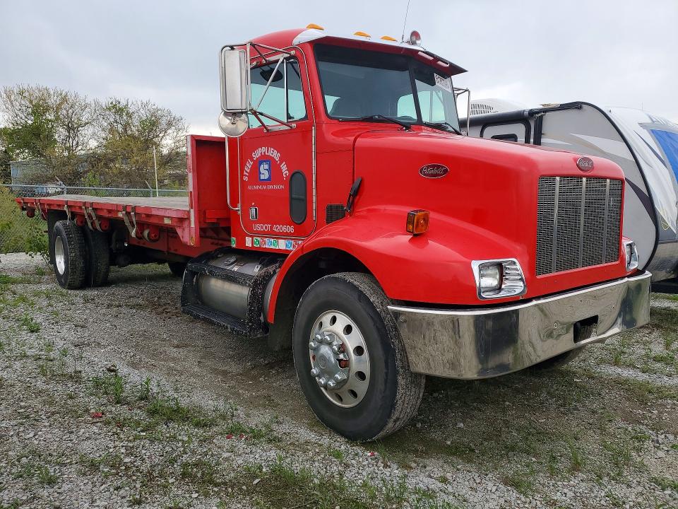 Продаж на аукціоні авто 2003 Peterbilt 330, vin: 2NPNHZ7X63M597127, номер лоту: 51352396