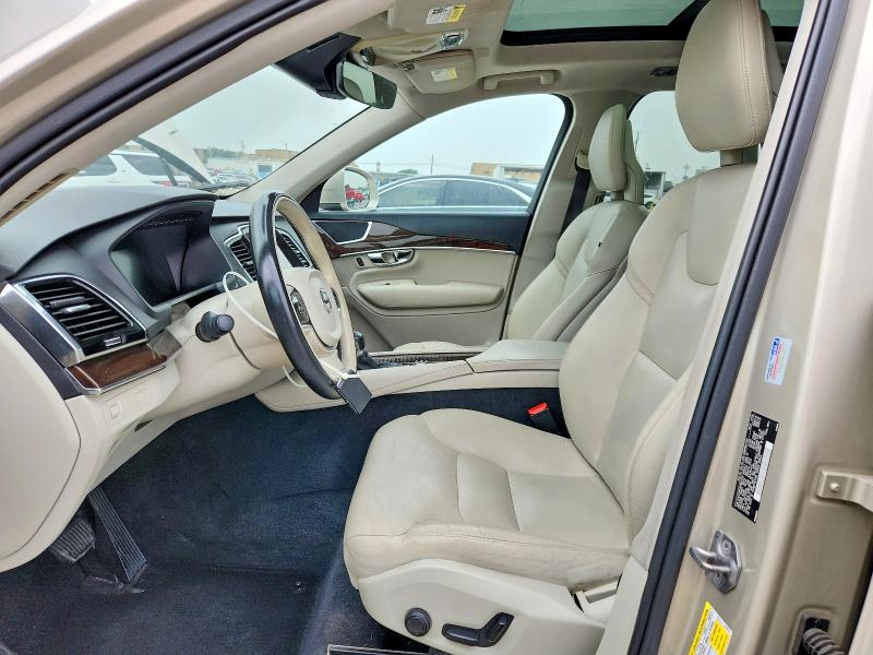 51618956 :رقم المزاد ، YV4A22PK0G1067720 vin ، 2016 Volvo Xc90 مزاد بيع