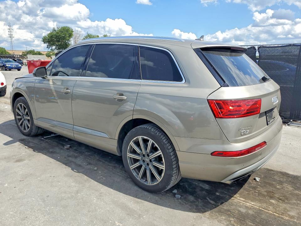 2017 Audi Q7 მანქანა იყიდება აუქციონზე, vin: WA1VABF72HD033308, აუქციონის ნომერი: 51165746