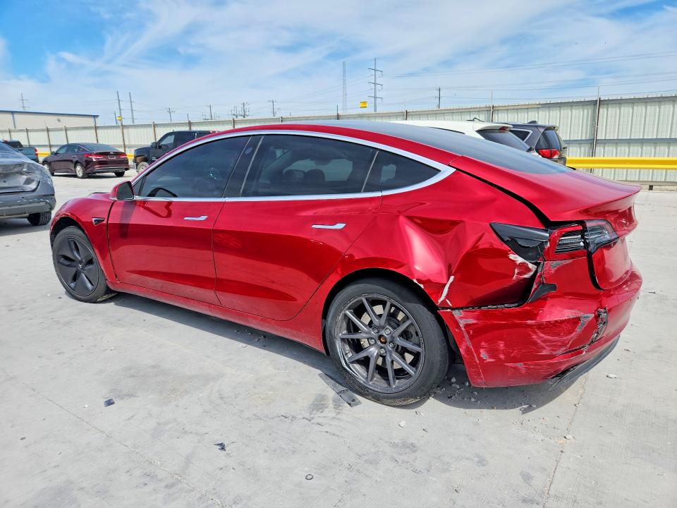 49045886 :رقم المزاد ، 5YJ3E1EA4JF048058 vin ، 2018 Tesla Model 3 مزاد بيع