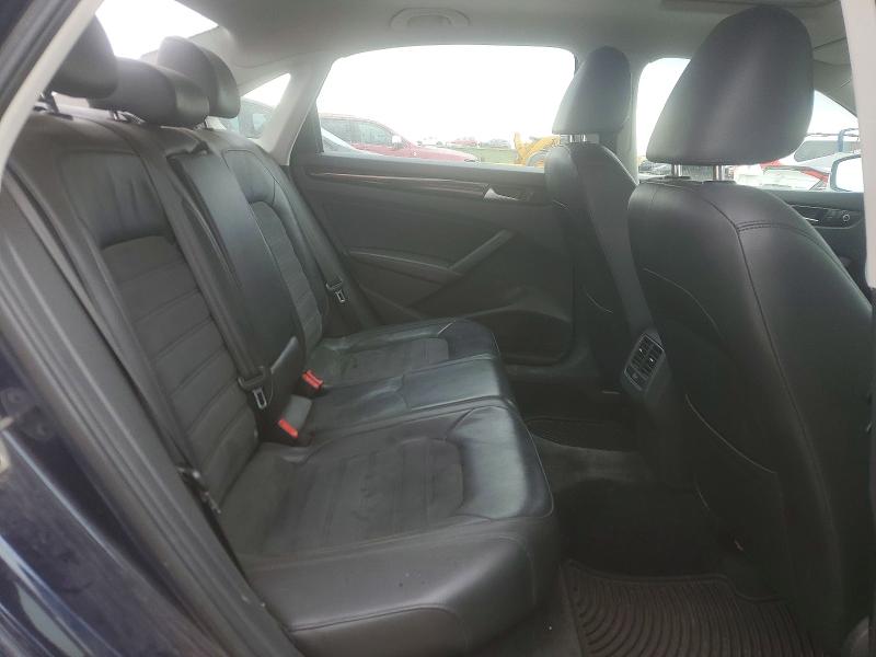 51346606 :رقم المزاد ، 1VWCV7A3XFC061988 vin ، 2015 Volkswagen Passat مزاد بيع